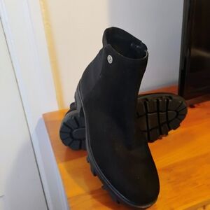 Women's Black Slip-On Chelsea Boots - Comfortable Everyday Ankle Shoes